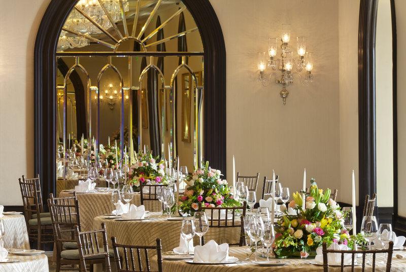 Strand Hotel, Colaba Мумбай Ресторант снимка