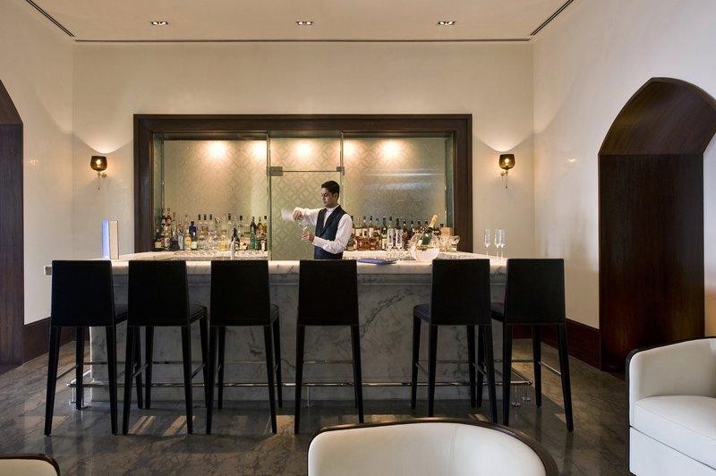 Strand Hotel, Colaba Мумбай Ресторант снимка