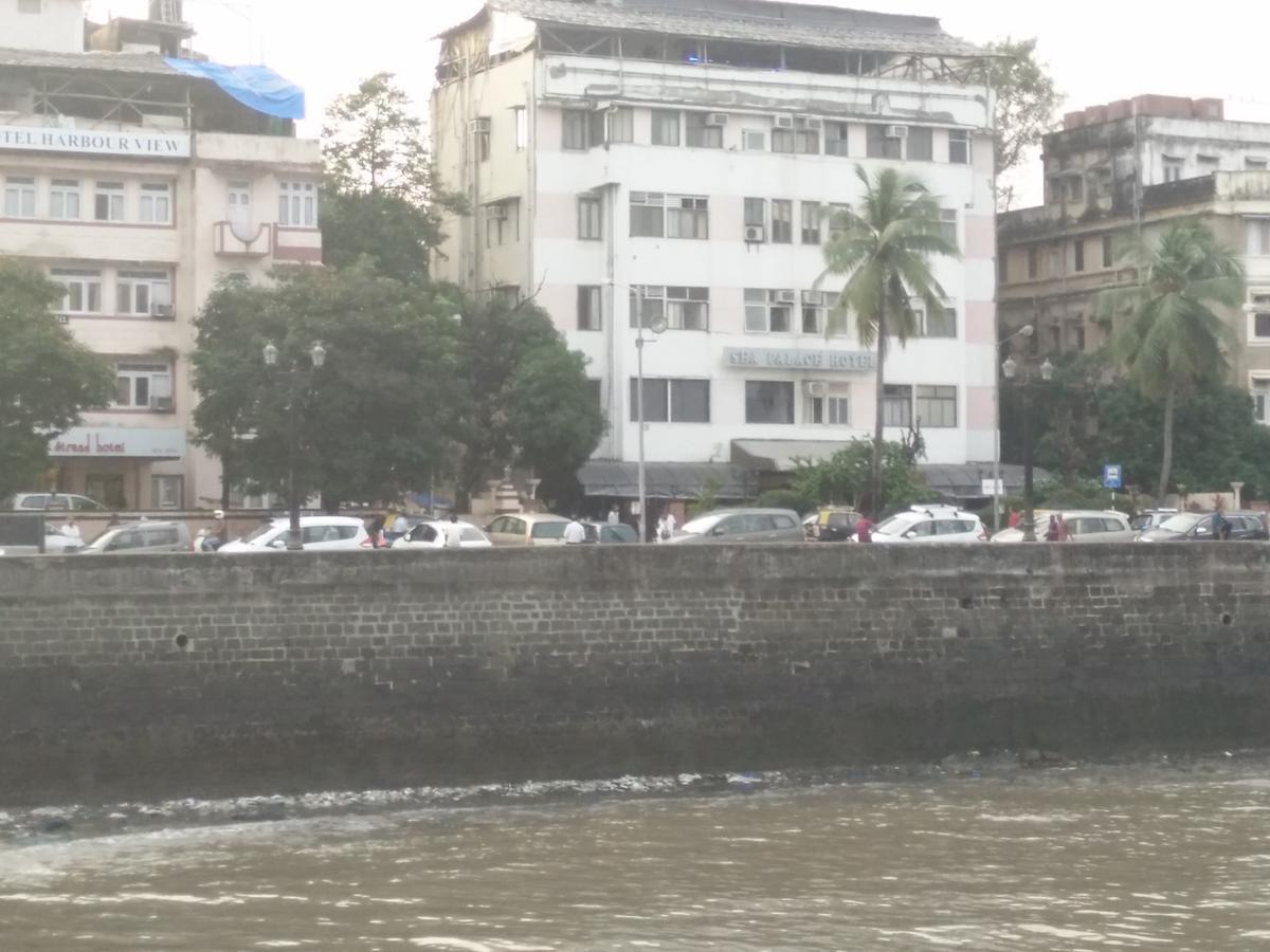 Strand Hotel, Colaba Мумбай Екстериор снимка